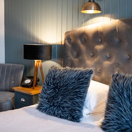 Chester House Hotel بورتون أُنذ ووتر المظهر الخارجي الصورة