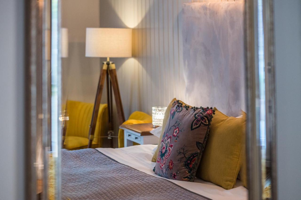 Chester House Hotel بورتون أُنذ ووتر المظهر الخارجي الصورة