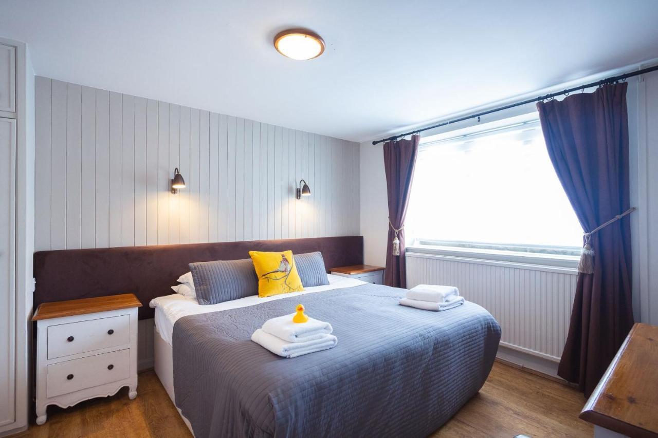 Chester House Hotel بورتون أُنذ ووتر المظهر الخارجي الصورة