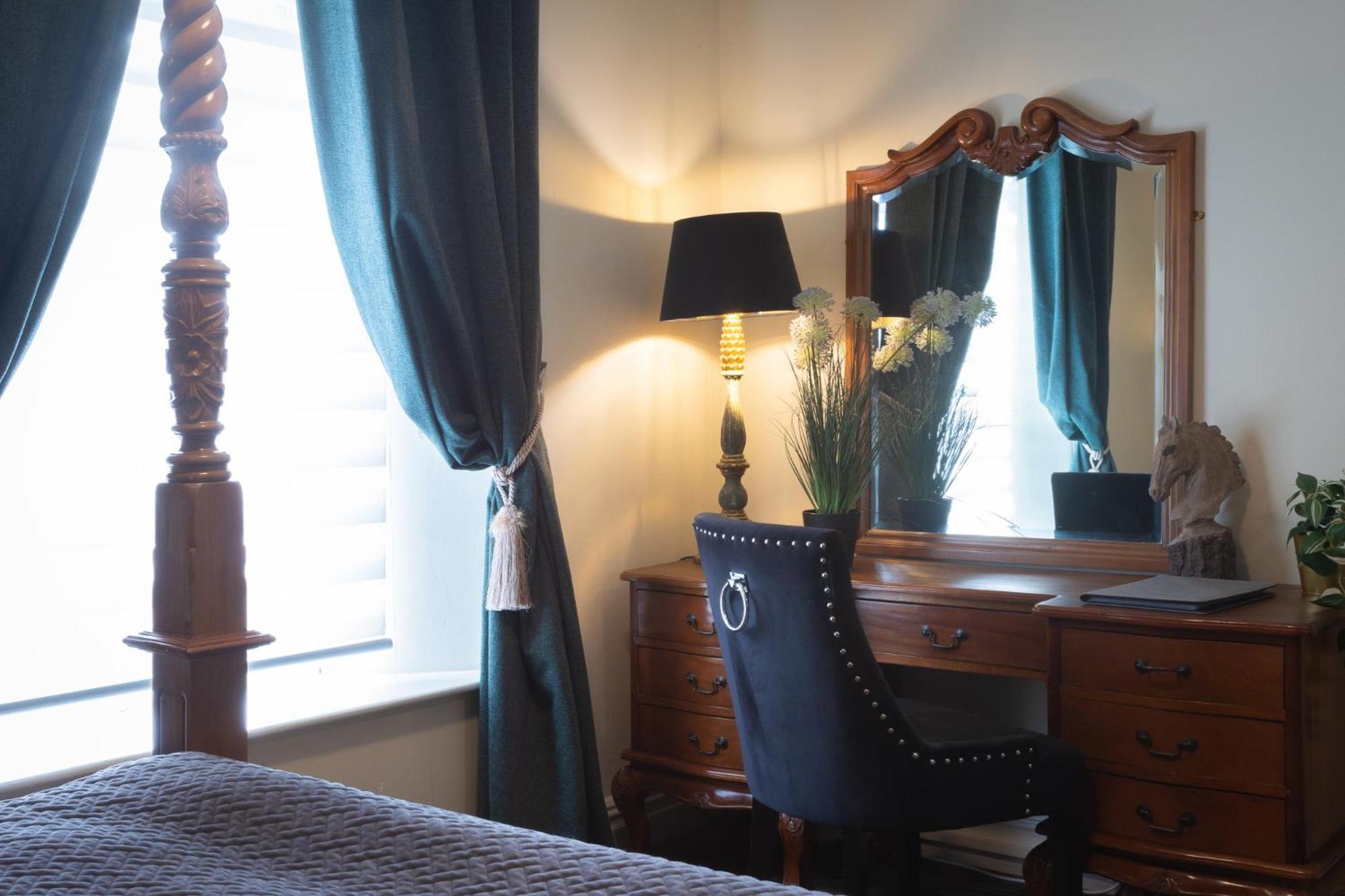 Chester House Hotel بورتون أُنذ ووتر المظهر الخارجي الصورة