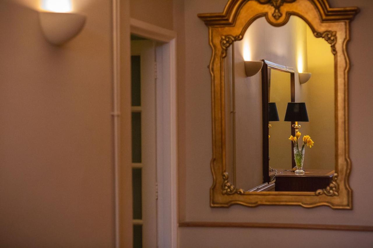 Chester House Hotel بورتون أُنذ ووتر المظهر الخارجي الصورة