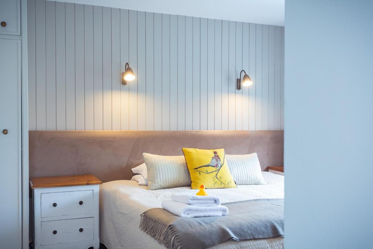 Chester House Hotel بورتون أُنذ ووتر المظهر الخارجي الصورة